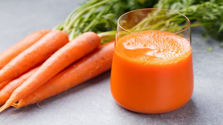 Que beneficios tiene el jugo de zanahoria para la salud