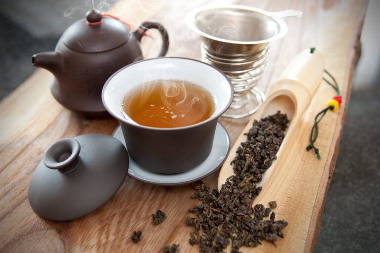 Té oolong beneficios y contraindicaciones: todo lo que debes saber
